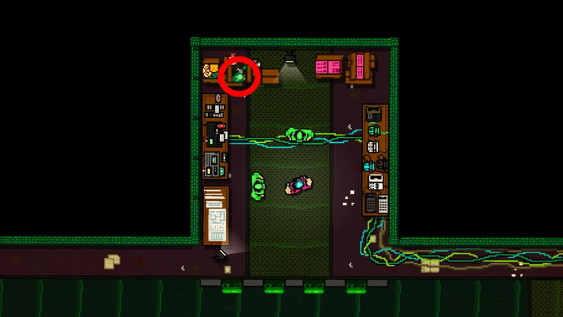 Hotline Miami screenshot in a sewer showing a fish mask inside a box