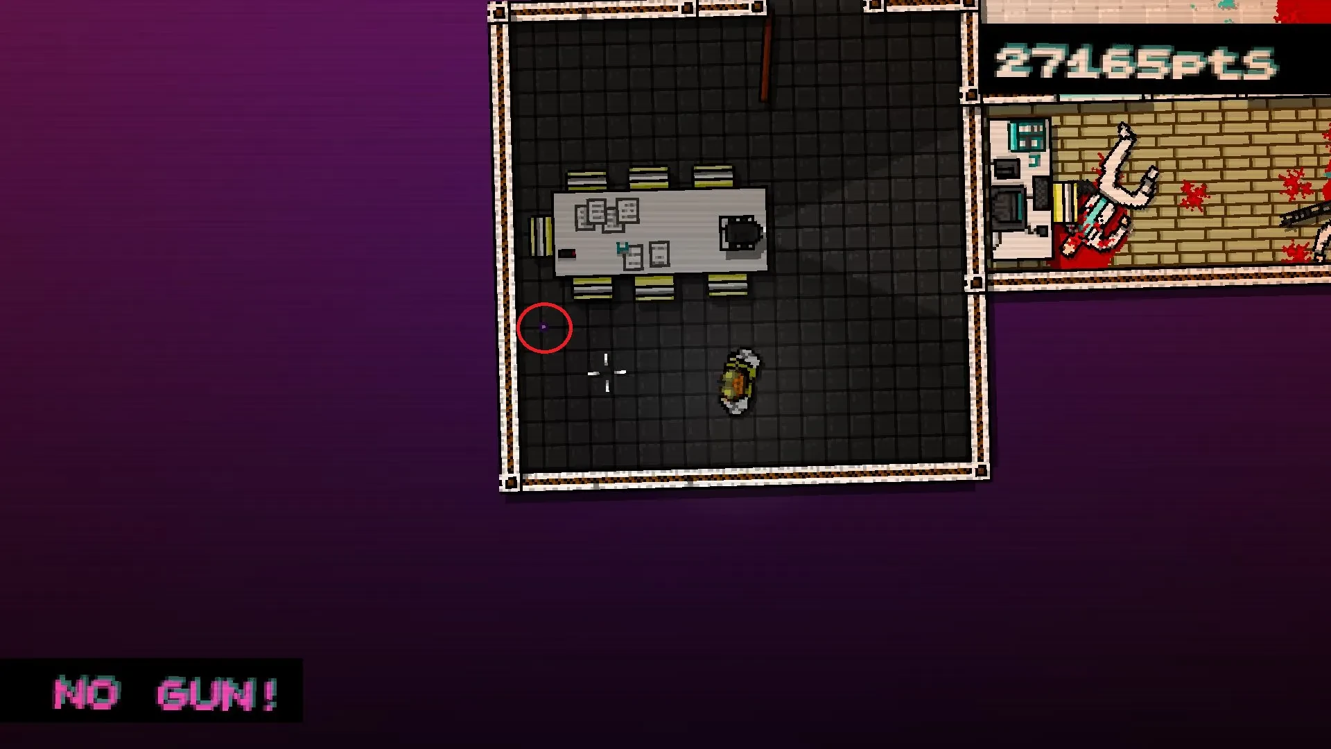 Hotline Miami screenshot showing the player standing near a puzzle piece